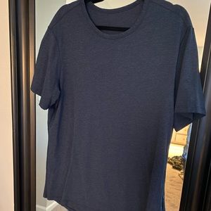 Lululemon 5 year basic tee (hawaii version) large